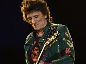 Supporting image for story: Ronnie Wood, Symphony Hall, Birmingham - review