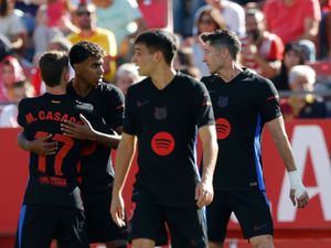 Supporting image for story: Lamine Yamal inspires Barcelona while Conor Gallagher opens Atletico account