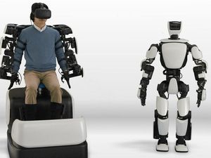 Supporting image for story: This humanoid robot can mimic the actions of its operator