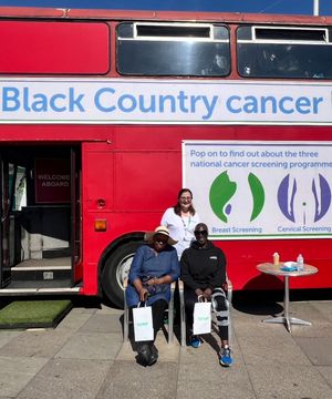 L-R: Member of public, Heather Mlotshwa, Ameena Westwood, Cancer Community Connector, and member of public, Janet Douglas at the Cape Hill bus.