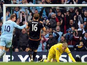 Supporting image for story: Hennessey is backed to hilt by Wolves after bad day