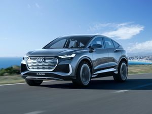 Supporting image for story: Audi unveils new Q4 Sportback e-tron concept