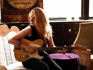 Supporting image for story: Joanne Shaw Taylor back at the Robin in Bilston