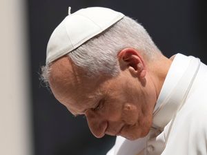 Supporting image for story: Pope meets child protection advisory board amid call for zero tolerance on abuse