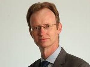 Supporting image for story: Journalist to talk at university event