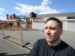 Supporting image for story: Dudley snooker hall arson: Neighbouring business devastated by fire