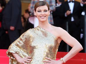 Supporting image for story: Linda Evangelista claims cosmetic procedure left her ‘permanently deformed’