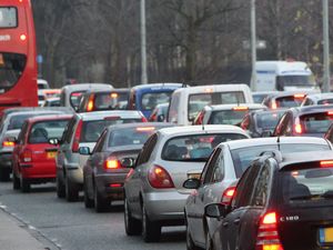 Supporting image for story: Calls grow for Government to bring fossil fuel car phaseout forward to 2030