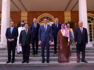 Supporting image for story: Palestinian PM visits Madrid after Spain recognises Palestinian state