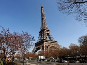 Supporting image for story: Top tips for a driving holiday in France this summer