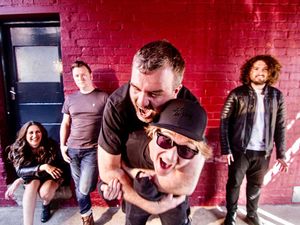 Supporting image for story: Reverend And The Makers to play Birmingham