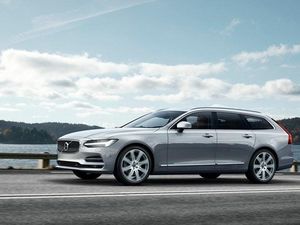 Supporting image for story: UK Drive: The Volvo V90 is a stylish alternative to the big German three's estates