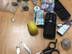 Supporting image for story: Police threatened with blade after halting drug deal in Wolverhampton