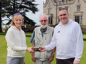 Supporting image for story: Pair have the measure of Yardstick