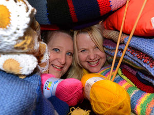 Supporting image for story: Knitting enthusiasts complete batch of blankets for Wolverhampton's homeless