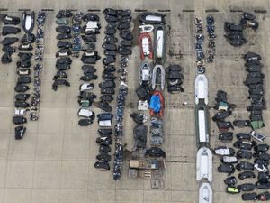 Supporting image for story: Russian spies have links to illegal migration smuggling gangs, reports claim