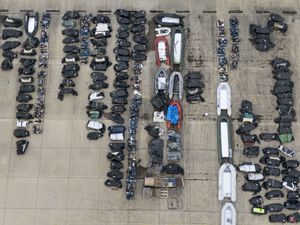 Supporting image for story: Russian spies have links to illegal migration smuggling gangs, reports claim