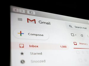 Supporting image for story: Gmail users hit by service issues