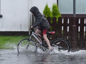 Supporting image for story: Thunderstorm warning to come into force bringing rain, lightning and hail