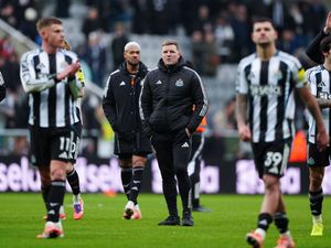 Supporting image for story: Eddie Howe: Newcastle were denied ‘clear penalty’ against Chelsea