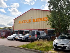 Supporting image for story: Operators found to replace collapsed coach company Elcock Reisen's school routes