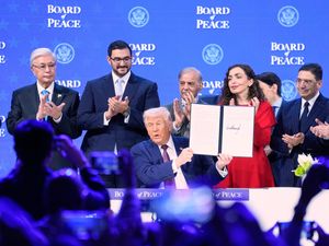 Supporting image for story: UK avoids signing up to Board of Peace amid concerns over Russia