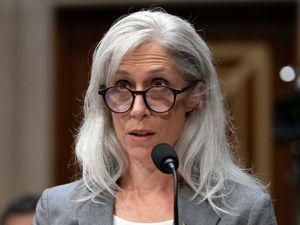 Supporting image for story: US health system heading to ‘very dangerous place’ under vaccine sceptics