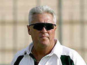 Supporting image for story: Woolmer strangled to death