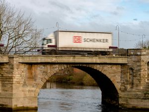 Supporting image for story: Concerns over Bridgnorth's historic bridge to be taken to highway chiefs 