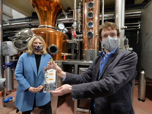 Supporting image for story: Refurbishment on new bar at distillery completed
