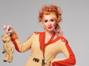 Supporting image for story: From Corrie to Easy Street: Claire Sweeney joins cast of Annie as legendary musical prepares to come to Wolverhampton Grand