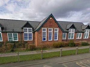 Supporting image for story: Parents' anger at plans for primary