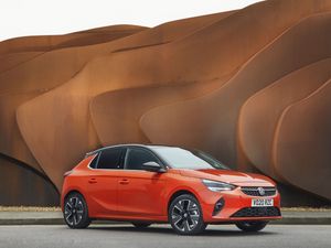 Supporting image for story: The 10 best-selling cars in September