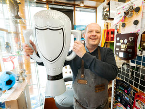 Supporting image for story: 'I've got a feeling they might just do it' - England fans dare to dream of Euro final glory