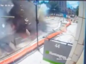 Supporting image for story: Building explosion kills bank employee and injures seven in Ohio