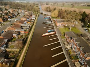 The canal in Market Drayton