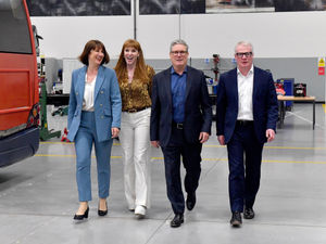 Supporting image for story: Keir Starmer warns about voting for independents as he makes election vow in Willenhall visit