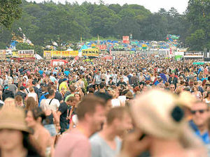 Supporting image for story: Probe over V Festival ticket delivery delays