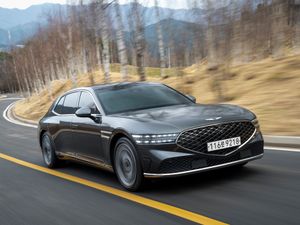 Supporting image for story: First Drive: The Genesis G90 gives established luxury brands something to worry about