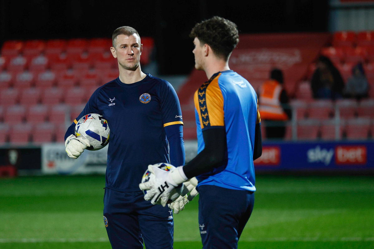 “Class act!” - Gavin Cowan thankful to Joe Hart after Salford City cameo “Class act!” - Gavin Cowan thankful to Joe Hart after Salford City cameo