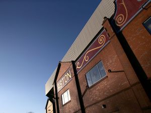 Supporting image for story: Aston Villa mourning former skipper Ian Ross