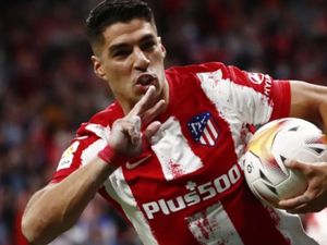 Supporting image for story: Aston Villa consider Luis Suarez swoop