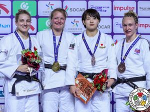 Supporting image for story: Gemma Howell bags bronze in China