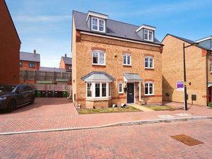 Supporting image for story: Four-bedroom detached family home for sale in Telford for £354,950