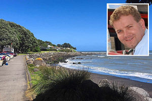 Supporting image for story: Christmas for Shropshire expats: Andrew Owen in New Zealand