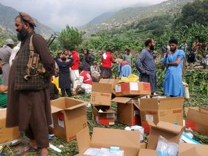Supporting image for story: Earthquake destroys villages in eastern Afghanistan leaving at least 800 dead