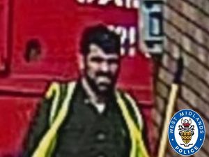 Supporting image for story: Do you know this man? Police appeal for information after cable theft in Sandwell