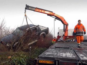 Supporting image for story: Snow on way as weather threatens travel plans