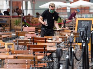 Supporting image for story: UK worker numbers rise further despite furlough support winding down