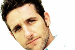 Supporting image for story: Review: Tom Stade at Wulfrun Hall, Wolverhampton